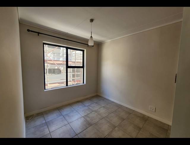 3 BEDROOM APARTMENT TO LET IN FIRLANDS